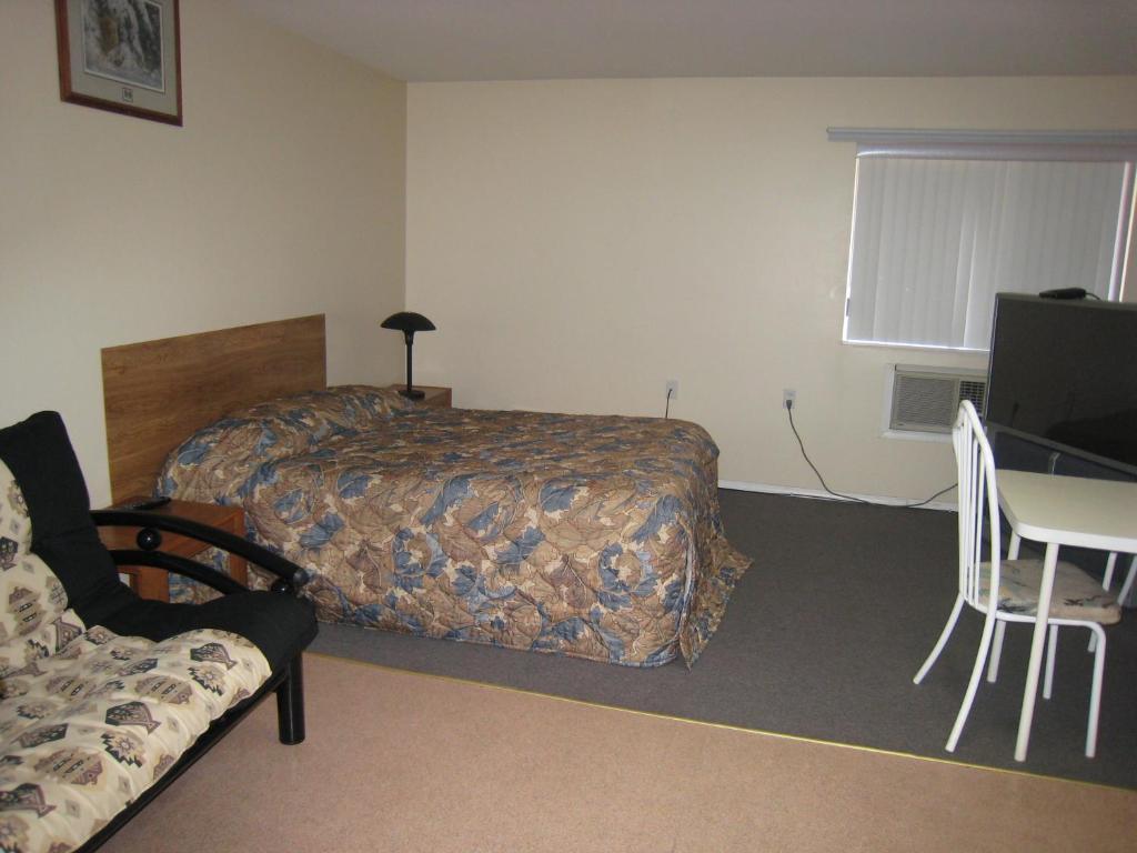 Fraser Bridge Inn And Rv Park Quesnel Chambre photo