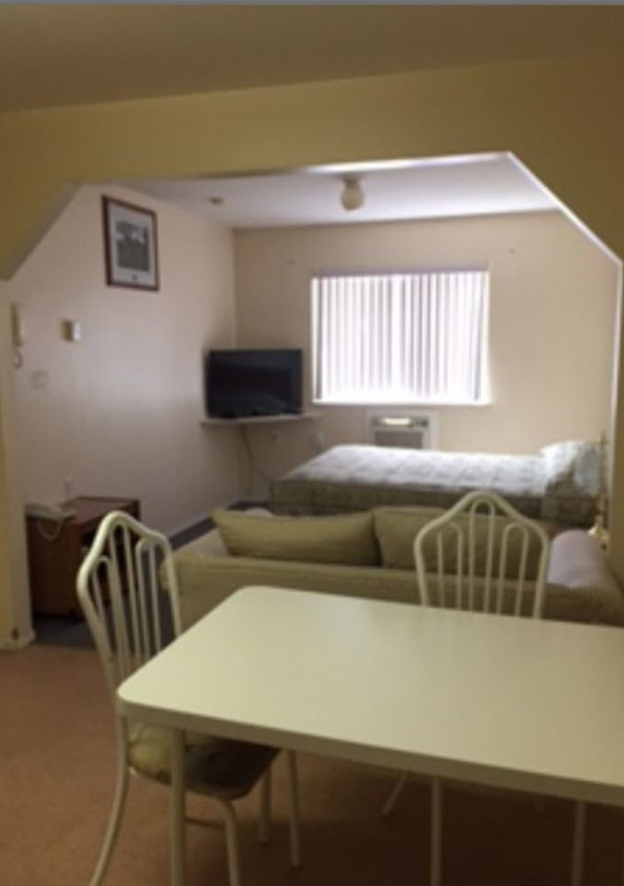 Fraser Bridge Inn And Rv Park Quesnel Extérieur photo